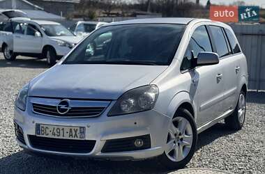 Минивэн Opel Zafira 2011 в Дрогобыче