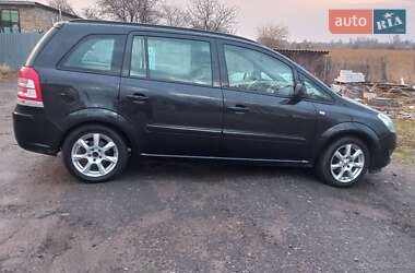 Минивэн Opel Zafira 2011 в Житомире