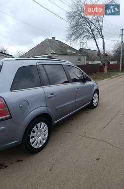 Мінівен Opel Zafira 2006 в Синельниковому