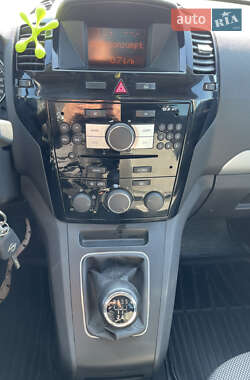 Минивэн Opel Zafira 2011 в 