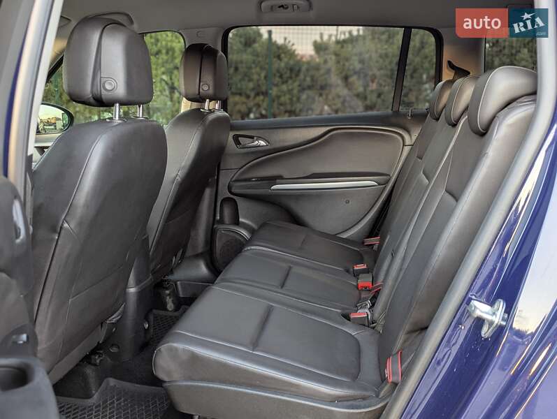 Мікровен Opel Zafira 2015 в Хмельницькому