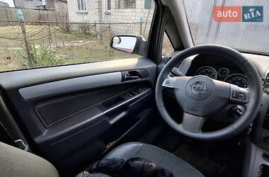 Минивэн Opel Zafira 2007 в 