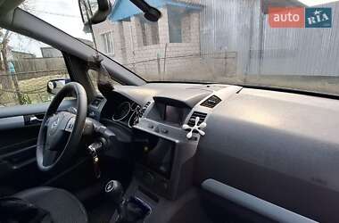 Минивэн Opel Zafira 2007 в 