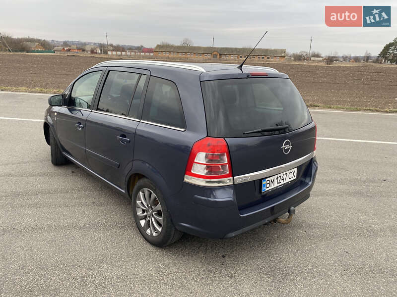 Минивэн Opel Zafira 2010 в Ромнах фото 6 Минивэн Opel Zafira 2010 в Ромнах