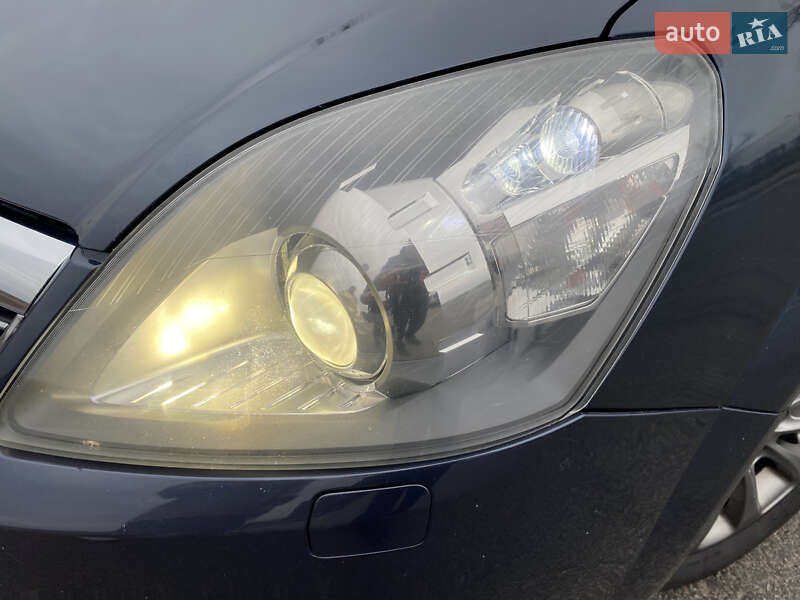 Минивэн Opel Zafira 2010 в Ромнах фото 17 Минивэн Opel Zafira 2010 в Ромнах