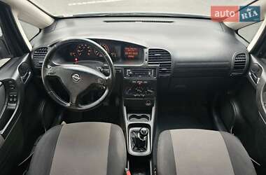 Минивэн Opel Zafira 2004 в 