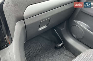 Мінівен Opel Zafira 2011 в 