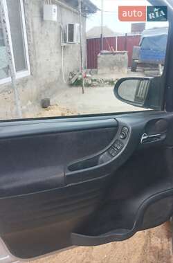 Минивэн Opel Zafira 2005 в 