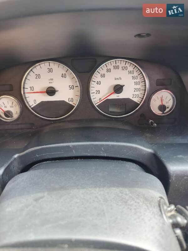 Минивэн Opel Zafira 2004 в Жовкве фото 13 Минивэн Opel Zafira 2004 в Жовкве