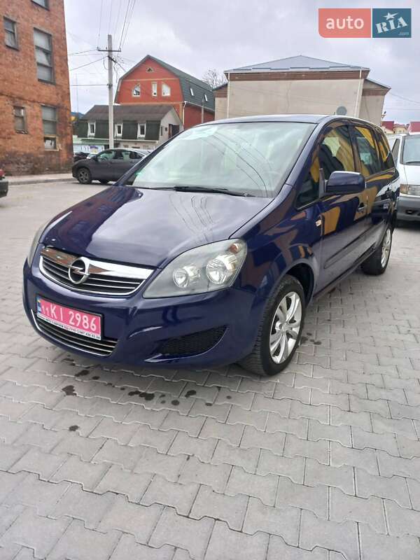 Мінівен Opel Zafira 2010 в Бару