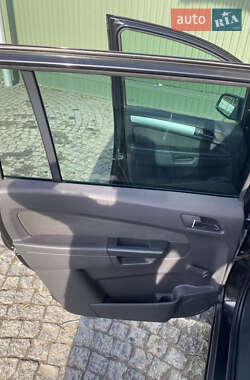 Мінівен Opel Zafira 2009 в 
