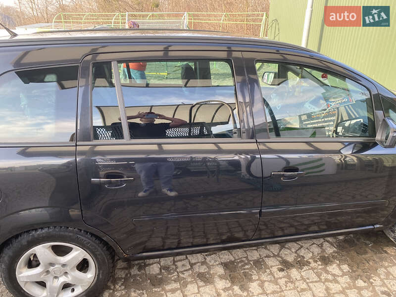 Мінівен Opel Zafira 2009 в Золочеві