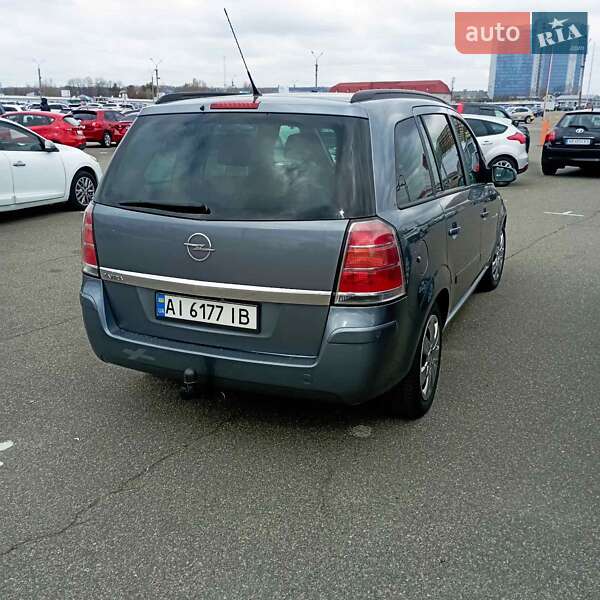 Мінівен Opel Zafira 2006 в Вишгороді