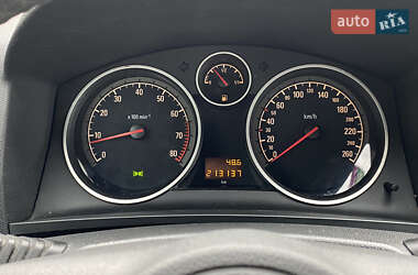 Минивэн Opel Zafira 2012 в 