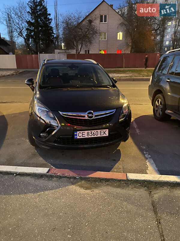 Opel Zafira 2014