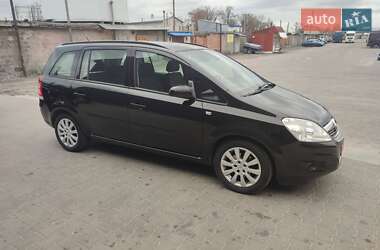 Минивэн Opel Zafira 2008 в 