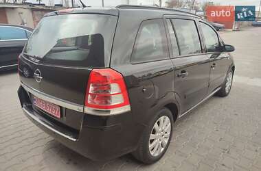 Минивэн Opel Zafira 2008 в 