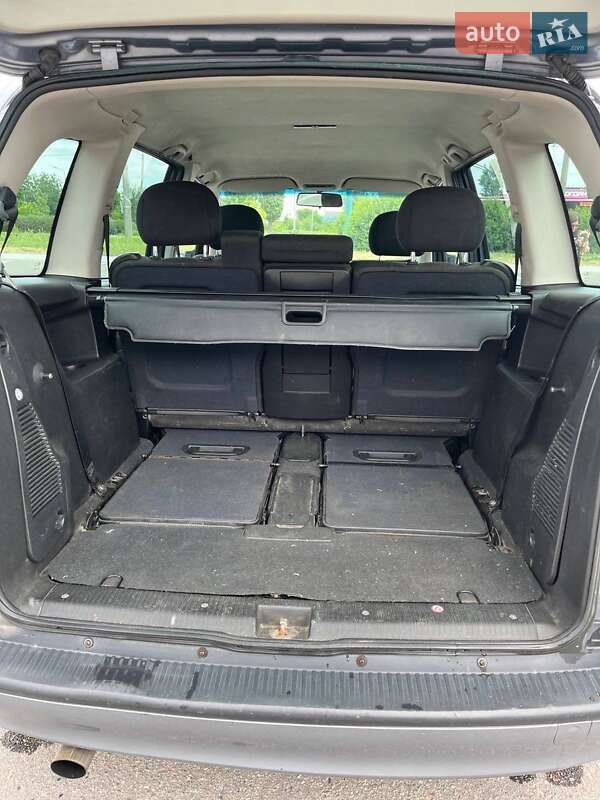 Мінівен Opel Zafira 2005 в Кременчуці