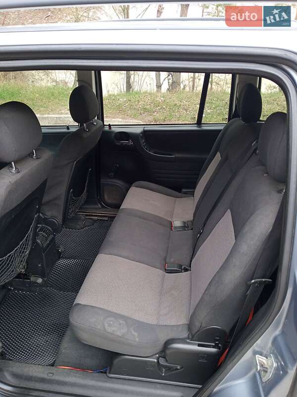 Мінівен Opel Zafira 2004 в Таращі