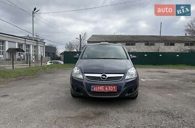 Минивэн Opel Zafira 2008 в 