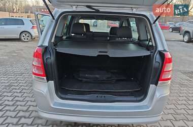 Минивэн Opel Zafira 2009 в 