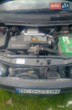 Минивэн Opel Zafira 2004 в 