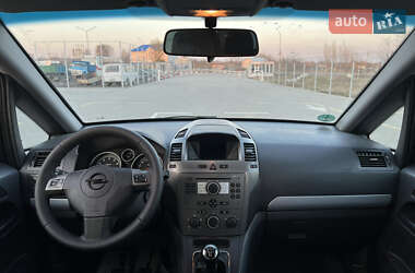 Минивэн Opel Zafira 2006 в 