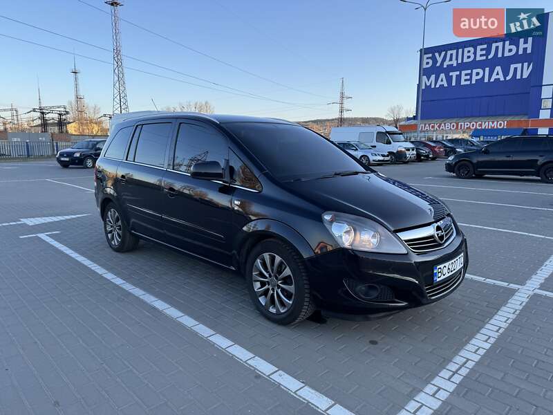 Opel Zafira 2010