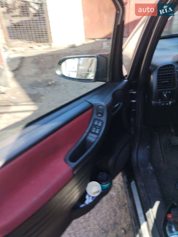 Минивэн Opel Zafira 2002 в Врадиевке