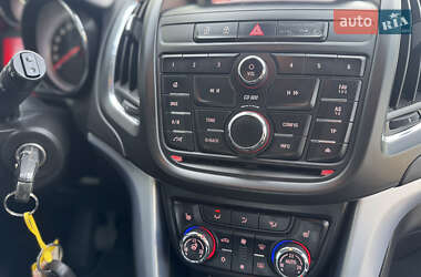 Микровэн Opel Zafira 2016 в 