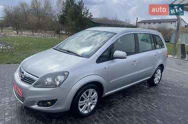 Минивэн Opel Zafira 2012 в Луцке