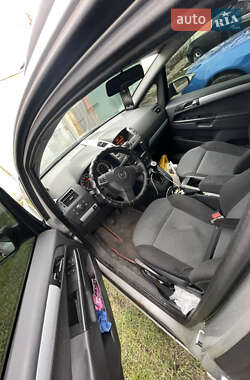 Мінівен Opel Zafira 2005 в 