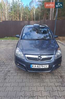 Минивэн Opel Zafira 2007 в 