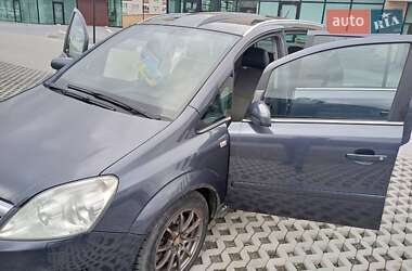 Минивэн Opel Zafira 2008 в 