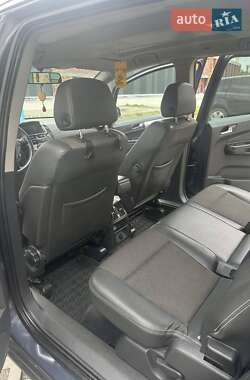 Минивэн Opel Zafira 2008 в 