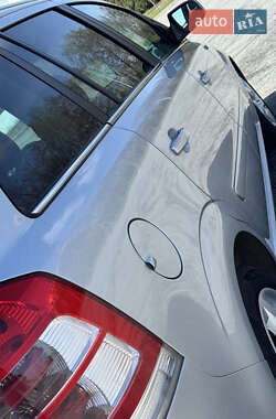Мінівен Opel Zafira 2011 в 