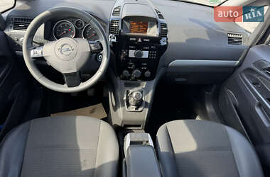 Мінівен Opel Zafira 2011 в 