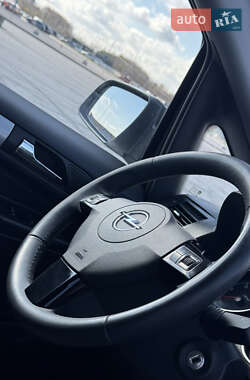 Мінівен Opel Zafira 2011 в 