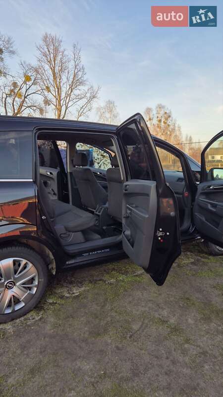 Минивэн Opel Zafira 2011 в Рокитном