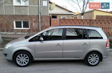 Минивэн Opel Zafira 2008 в 