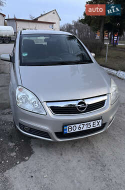 Минивэн Opel Zafira 2005 в 