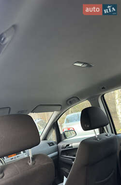 Минивэн Opel Zafira 2005 в 