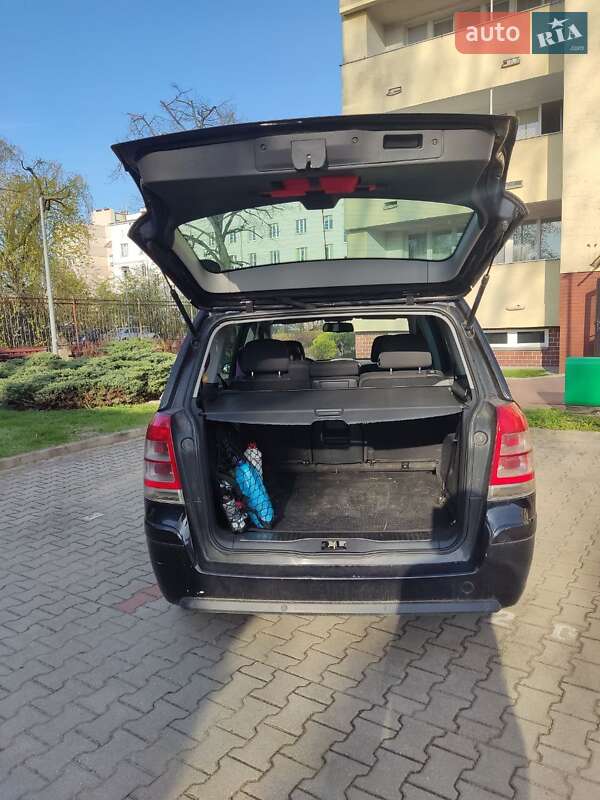 Мінівен Opel Zafira 2008 в Львові