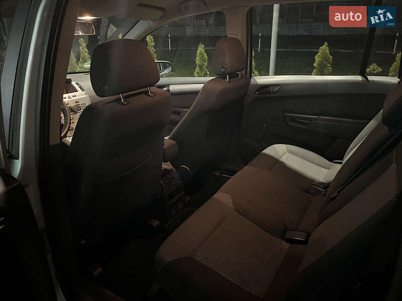 Минивэн Opel Zafira 2009 в Шептицькому