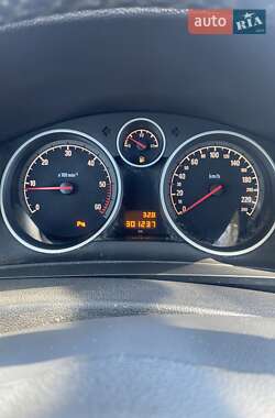 Мінівен Opel Zafira 2011 в 