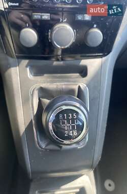 Мінівен Opel Zafira 2011 в 