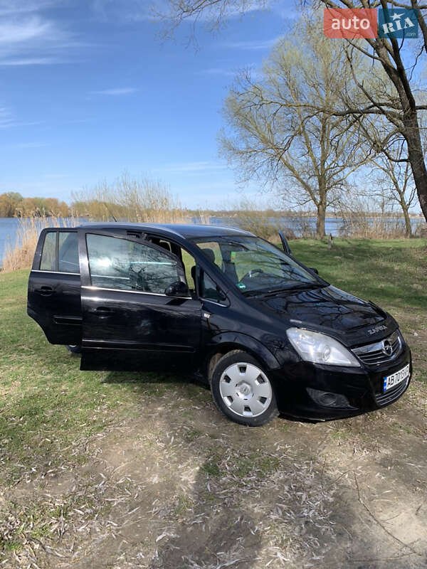 Мінівен Opel Zafira 2008 в Вінниці