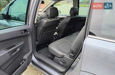 Минивэн Opel Zafira 2008 в 