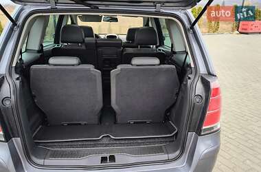 Минивэн Opel Zafira 2008 в 