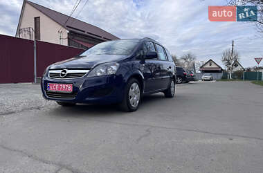 Минивэн Opel Zafira 2013 в 
